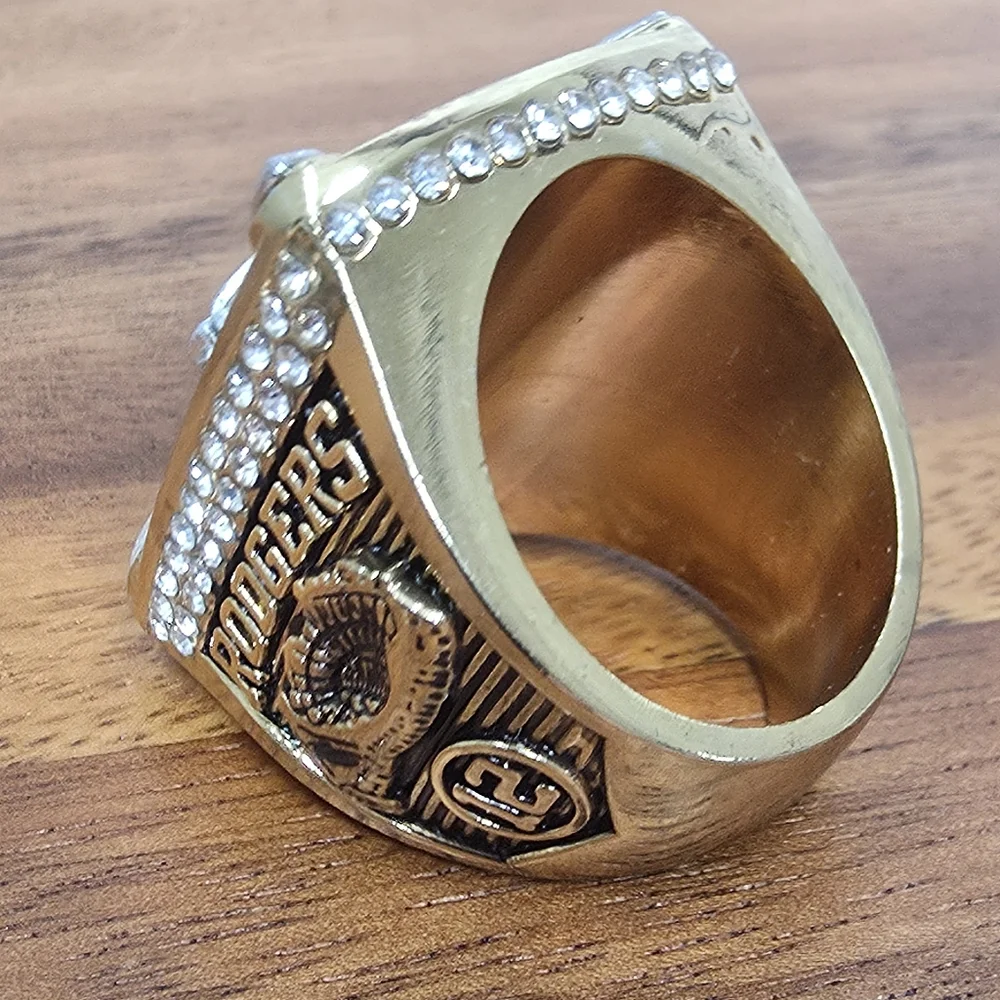Green‎ Bay Packers Championship Ring Fan Edition 2010 Favre Gold